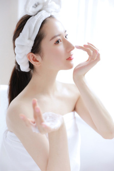本网站服务器在美国维护